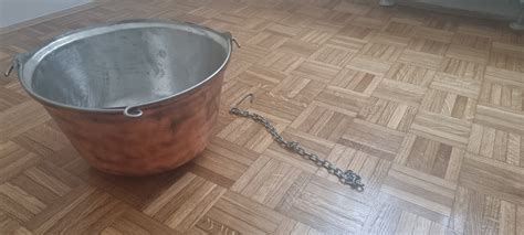 Bakreni kotliček za bograč