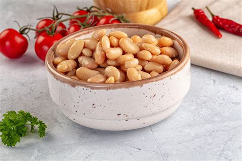 Namočen beli fižol pred kuhanjem