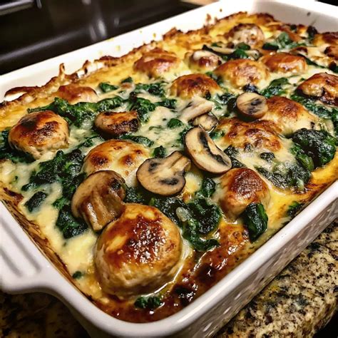 Photo of a Roman baking dish with chicken and mushrooms