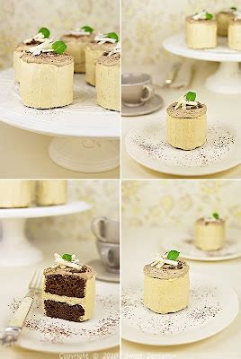 slika tortice s kapučino okusom, okrašene s stepeno smetano in kakavom