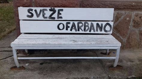 fotografija sveže pobranih kolerab