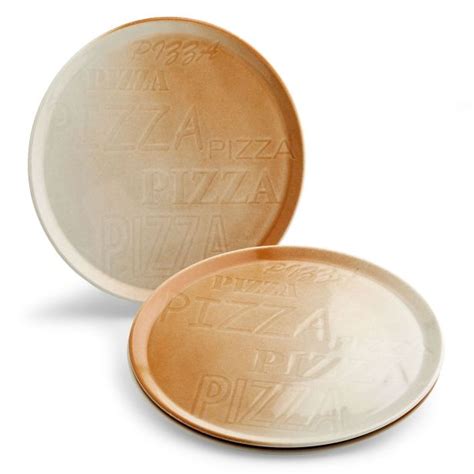 Infografika: Razlika med standardno pizzo (33 cm) in Pizzo Gigante (45 cm)