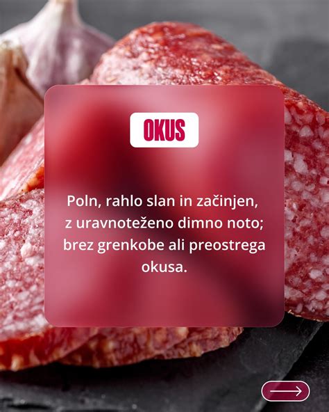 Tematska fotografija: kozarec s fermentiranim česnom v medu