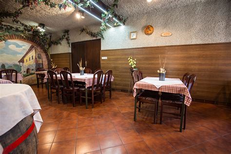 Thematic photo of the pleasant and cozy interior of Gostilna Petkovšek