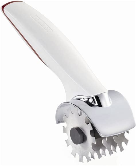 Ilustracija tankih, pečenih plošč mlincev, pripravljenih za mehčanje.