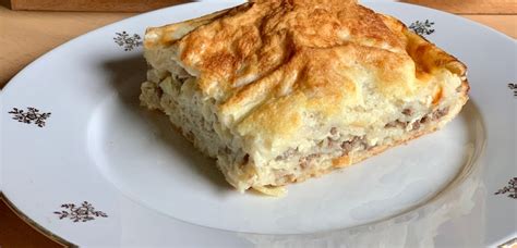 Sočna mesna pita s krompirjem