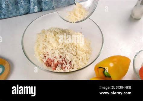 Image of a bowl with well-mixed meat filling for peppers