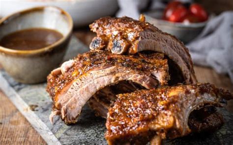 Pripravljena rebrca za peko na žaru