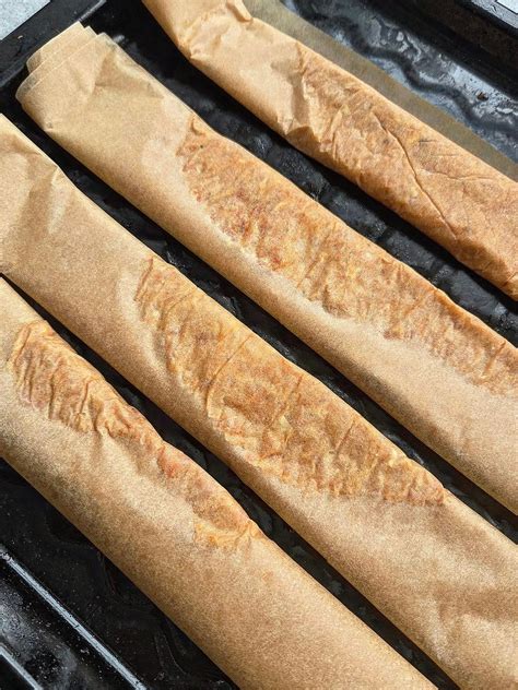 Ilustracija, ki prikazuje sestavine za domači kebab