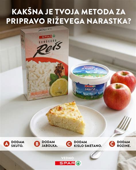 Fotografija riževega narastka s pudingom in sadnim sirupom