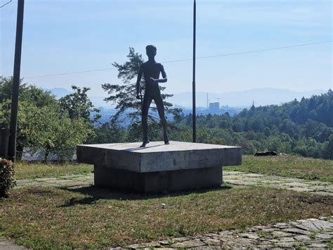 Panoramski razgled s Toškega Čela na Ljubljano in okolico