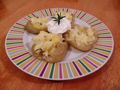 Gratinirane paprike s krompirjem in sirom