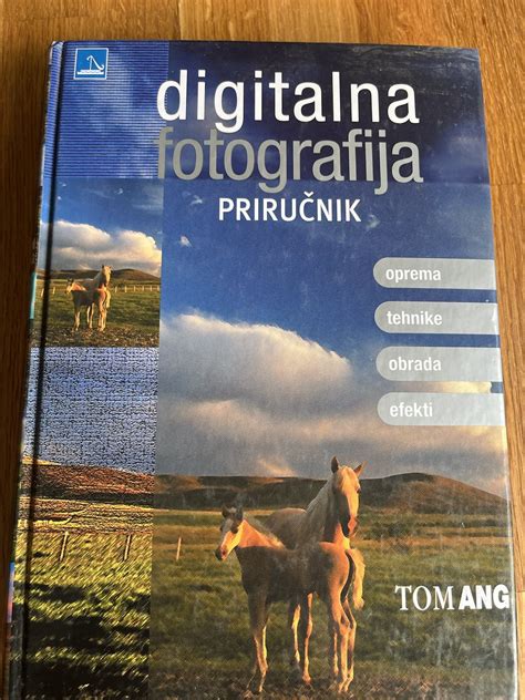 Tematska fotografija: Knjiga Božidarja Premrla 