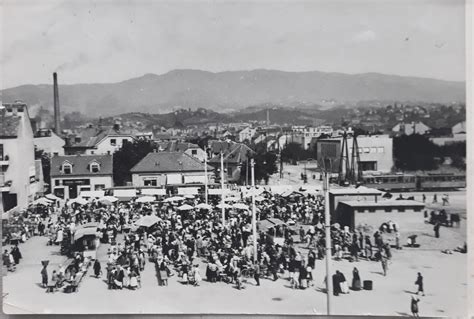 Historijska fotografija: Plac z glajzom za vagončke in obdelani bloki v kamnolomu Kremenik leta 1950