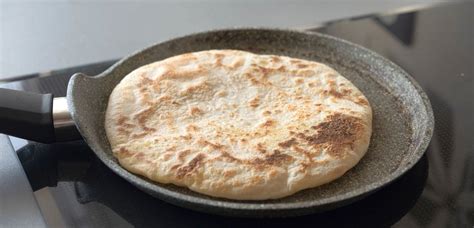 Pita kruhki v ponvi