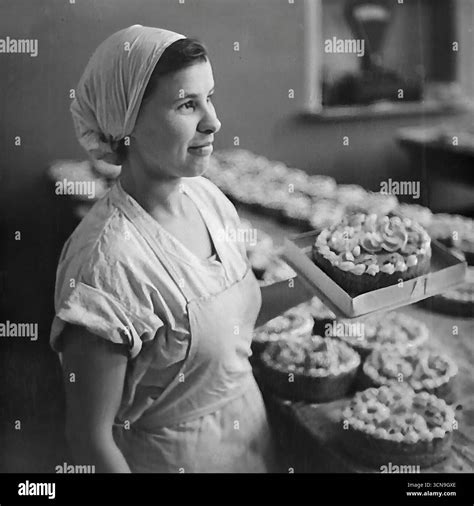 Portrait of confectioner Kristina Turk at work