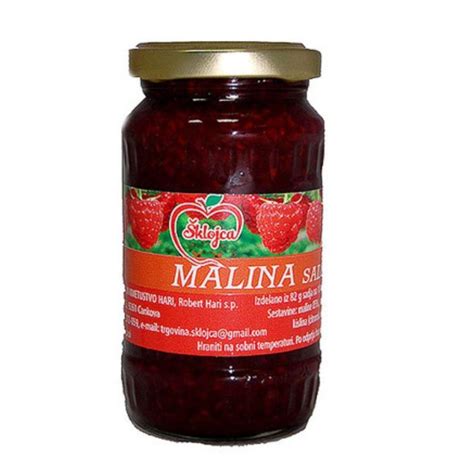 Tematska fotografija: domača marmelada v kozarcih