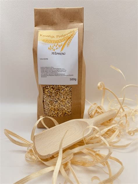 Slika: Zrna pire in izdelki iz pire, kot so kruh, testenine, kaša.