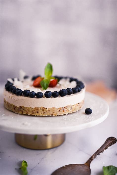 fotografija visokobeljakovinskega cheesecakea brez peke