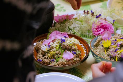več vrst enolončnic na mizi