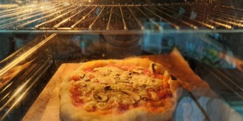 Shema postavitve pice na šamotni kamen na žaru
