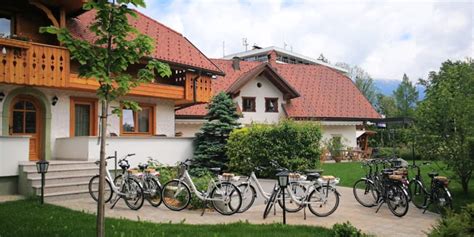 romantičen vrt Penziona Berc
