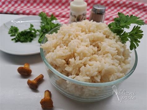 različni zelenjavni pireji kot priloga