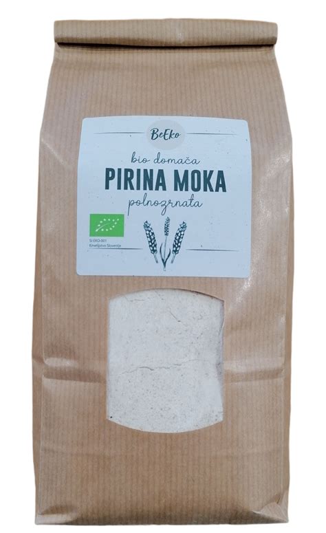 Sestavine za zdravo fit pico: pirina moka, skyr, jajce, tuna in sveža zelenjava