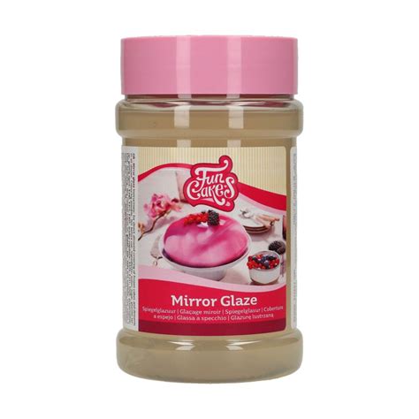 infografika: primerjava različnih FunCakes prelivov (kapljični, svetleč, mirror glaze)