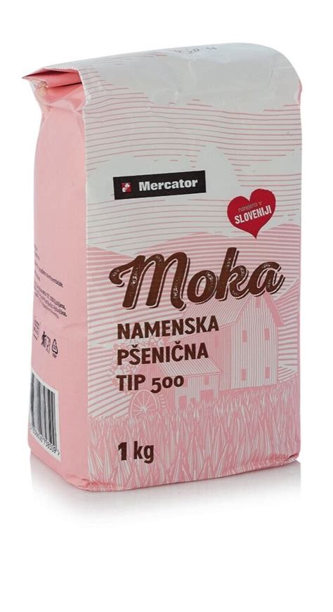 Sestavine za testo: moka tip 00, mlačna voda, kvas, sol in olivno olje v posodi.