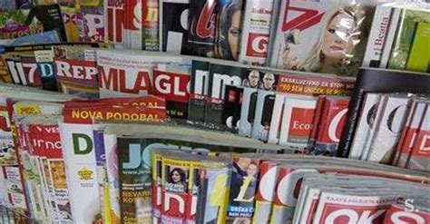 Prikaz različnih časopisnih prilog in revij Dela