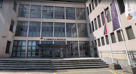 Arhivski posnetek zunanjosti II. gimnazije Maribor