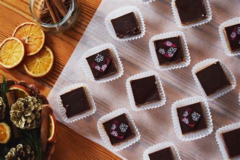 božične lešnikove kocke bajaderice