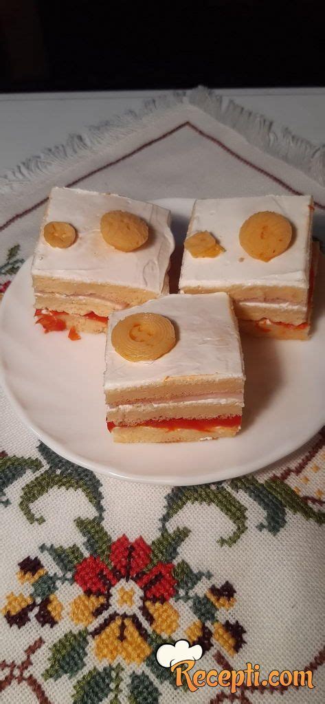 Dekorativna jagenjčkova torta na obhajilu