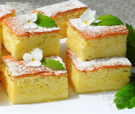 Priprava biskvitnega testa za skutino pecivo