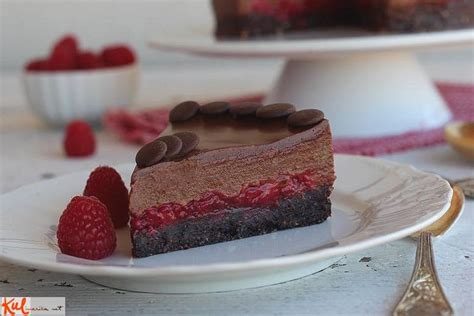 presna čokoladna torta z avokadom, prerez
