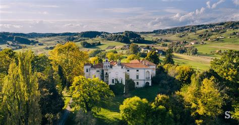 Fotografija fasade dvorca Gwandhaus