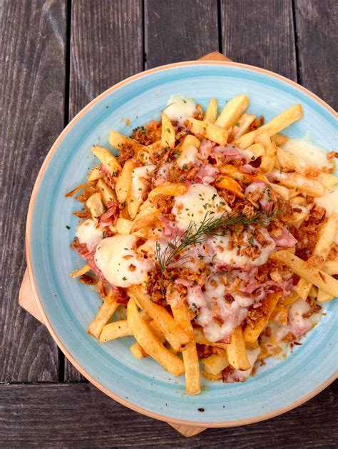 Fotografija Käsespätzle s hrustljavo čebulo