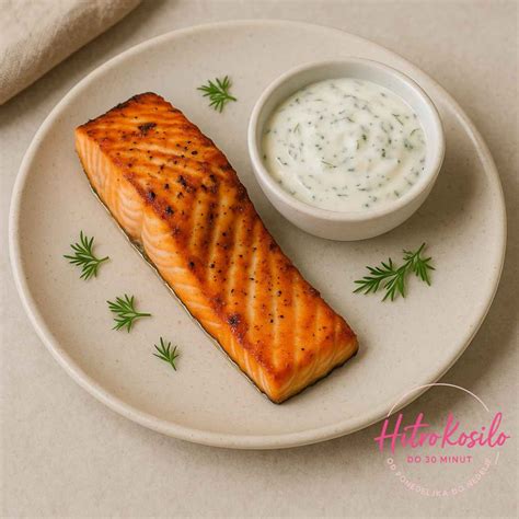 fotografija pripravljenega ribjega fileja z omako