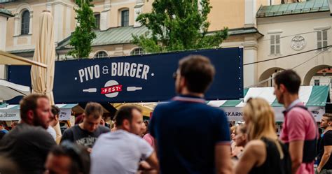Galerija fotografij različnih burgerjev
