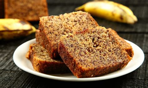 veganski bananin kolač z oreščki