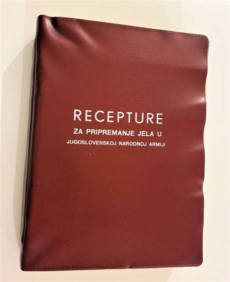 Naslovnica knjige Recepture za pripremanje jela u Jugoslovenskoj narodnoj armiji