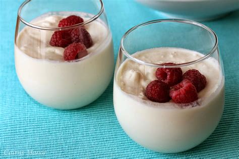 Photo of ingredients for yogurt mousse