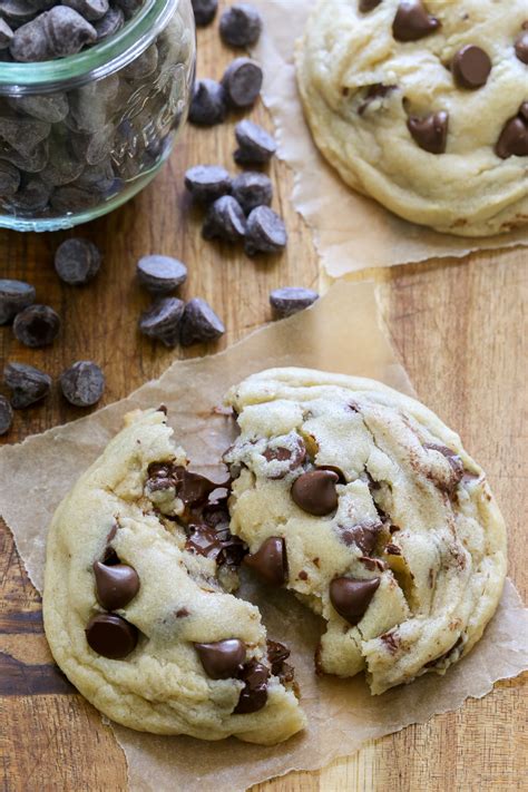 Zgodovinski prikaz razvoja chocolate chip cookies