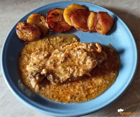 Ilustracija sočne svinjske pečenke z zapečeno skorjico