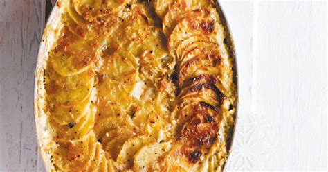 Gratinirana zloženka iz gomoljne zelene in krompirja
