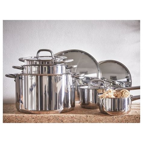 Pregledna tabela materialov kuhinjske posode: nerjaveče jeklo, keramika, emajl in aluminij