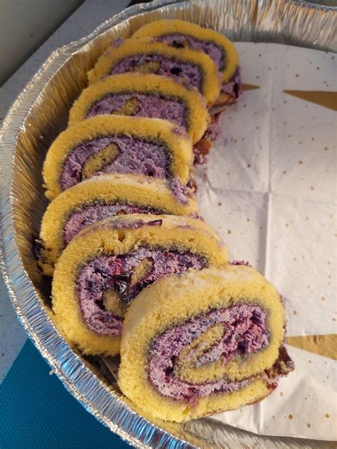 slika sestavin za borovničevo rolado