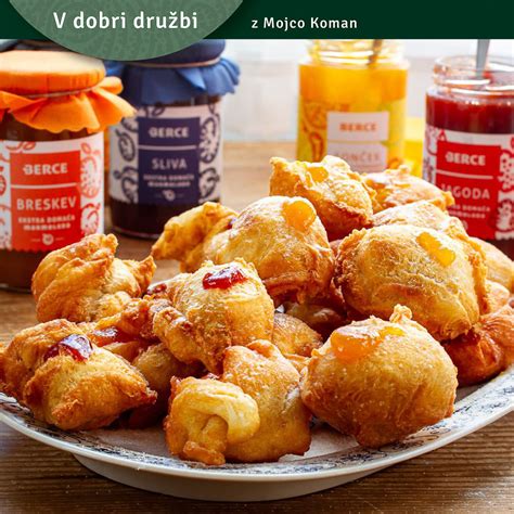 Sterilizirani kozarčki napolnjeni z marmelado