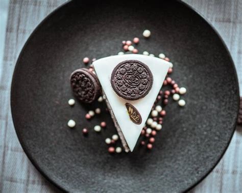 cheesecake z oreo piškoti brez peke